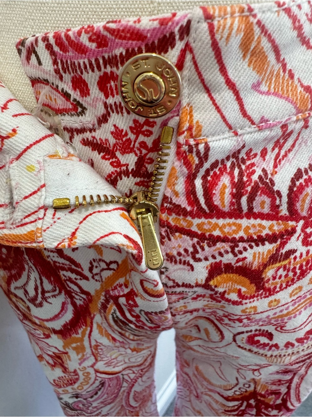 ST. JOHN SPORT BY MARIE GRAY STRAIGHT LEG PAISLEY PANTS | SIZE 2 | MADE IN USA - Picture 12 of 13